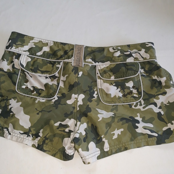 Gridlock Camo shorts, size Large - Picture 3 of 5